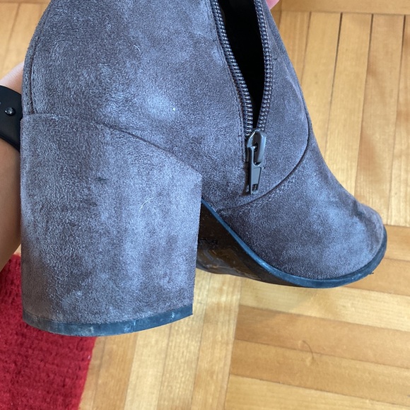 Knee high boots - Picture 3 of 4